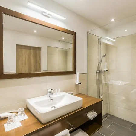 Seehotel Jo 4*