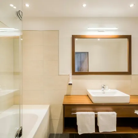 ホテル Seehotel Jo 4*